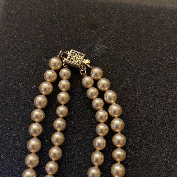 Sterling pearl choker - Picture 3 of 4